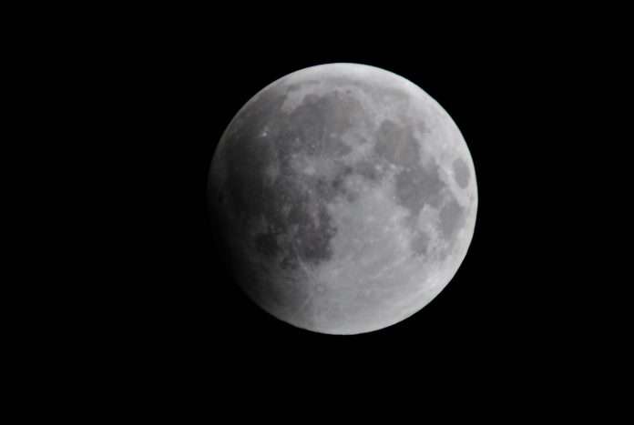 Eclipse penumbral de la Luna